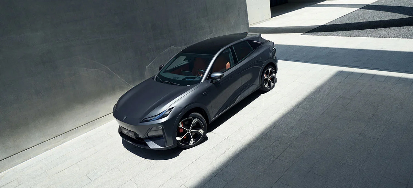 Faros delanteros y traseros full LED con encendido automático
Luz de circulación diurna (DRL) LED