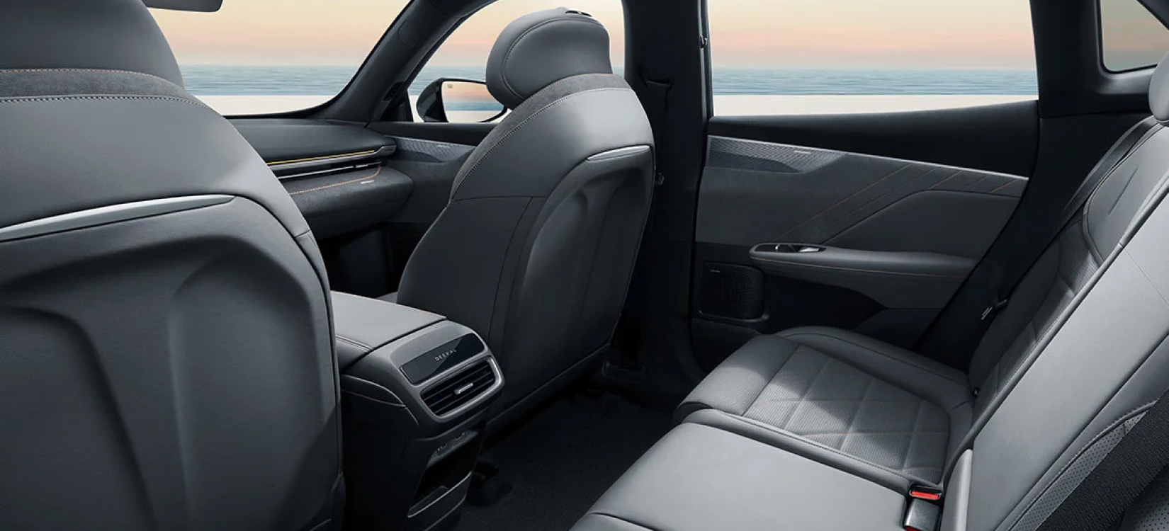 ADAS | Sistemas Avanzados de Asistencia al Conductor:
Advertencia de Abandono de Carril - LDW
Alerta de Apertura de Puerta - SEW