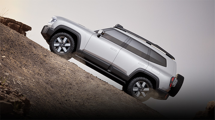 Potencia total de 433 HP (323kW)，Torque máximo de 572 Lb-ft.