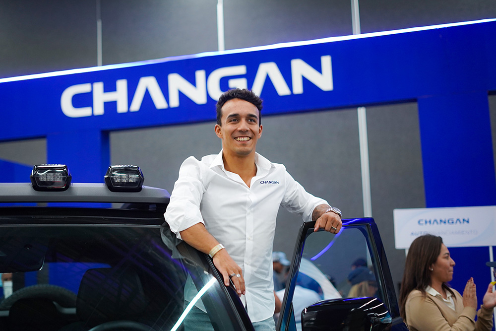 Cinco años consolidando presencia en México: Changan Automobile firma al medallista de oro Juan Celaya para alianza de tres años